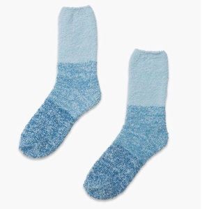 pointe studio aloe infused socks